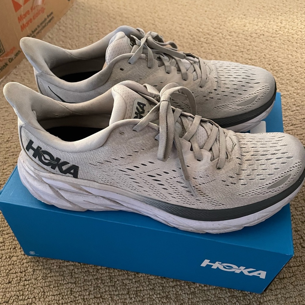 Hoka men’s Clifton 8